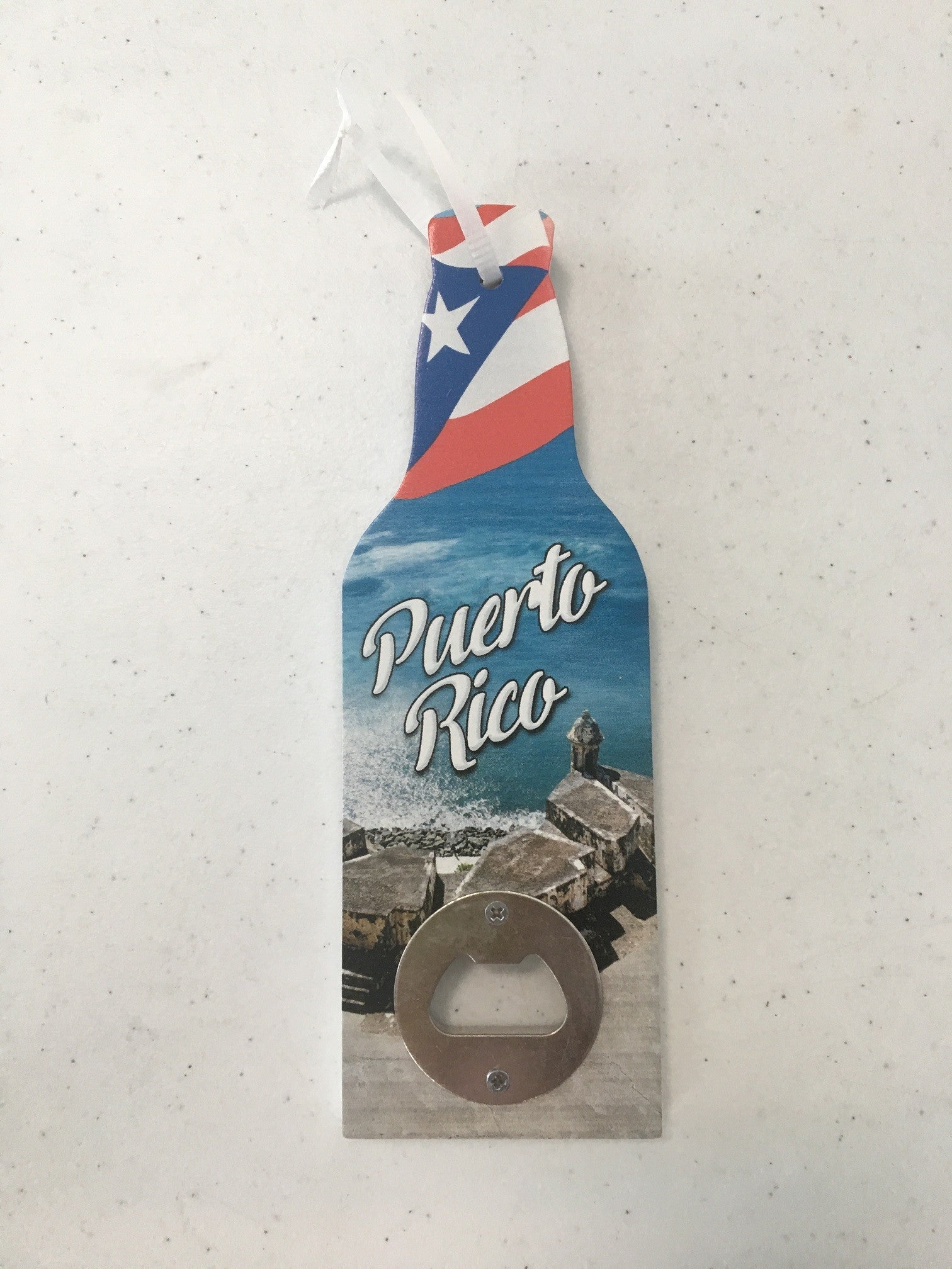 Destapador de botella en madera (bottle opener) de 8''-El morro con vista al mar y la bandera de Puerto Rico