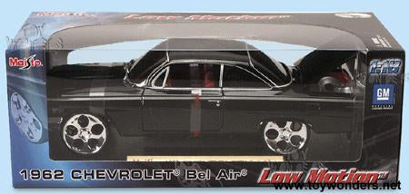 1/18 1962 CHEVROLET BEL AIR - MAISTO LOW MOTION
