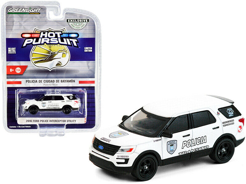1/64 2016 FORD INTERCEPTOR - HOT PURSUIT POLICIA DE CIUDAD DE BAYAMON