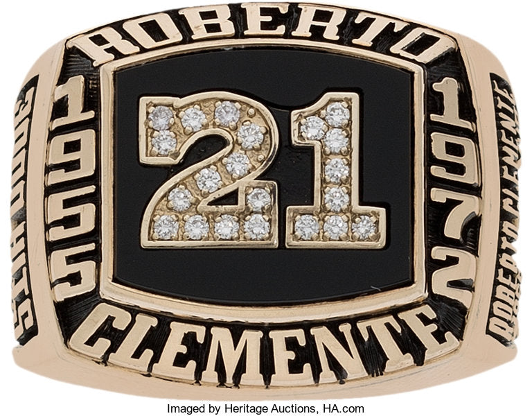 Sortija conmemorativa Roberto Clemente