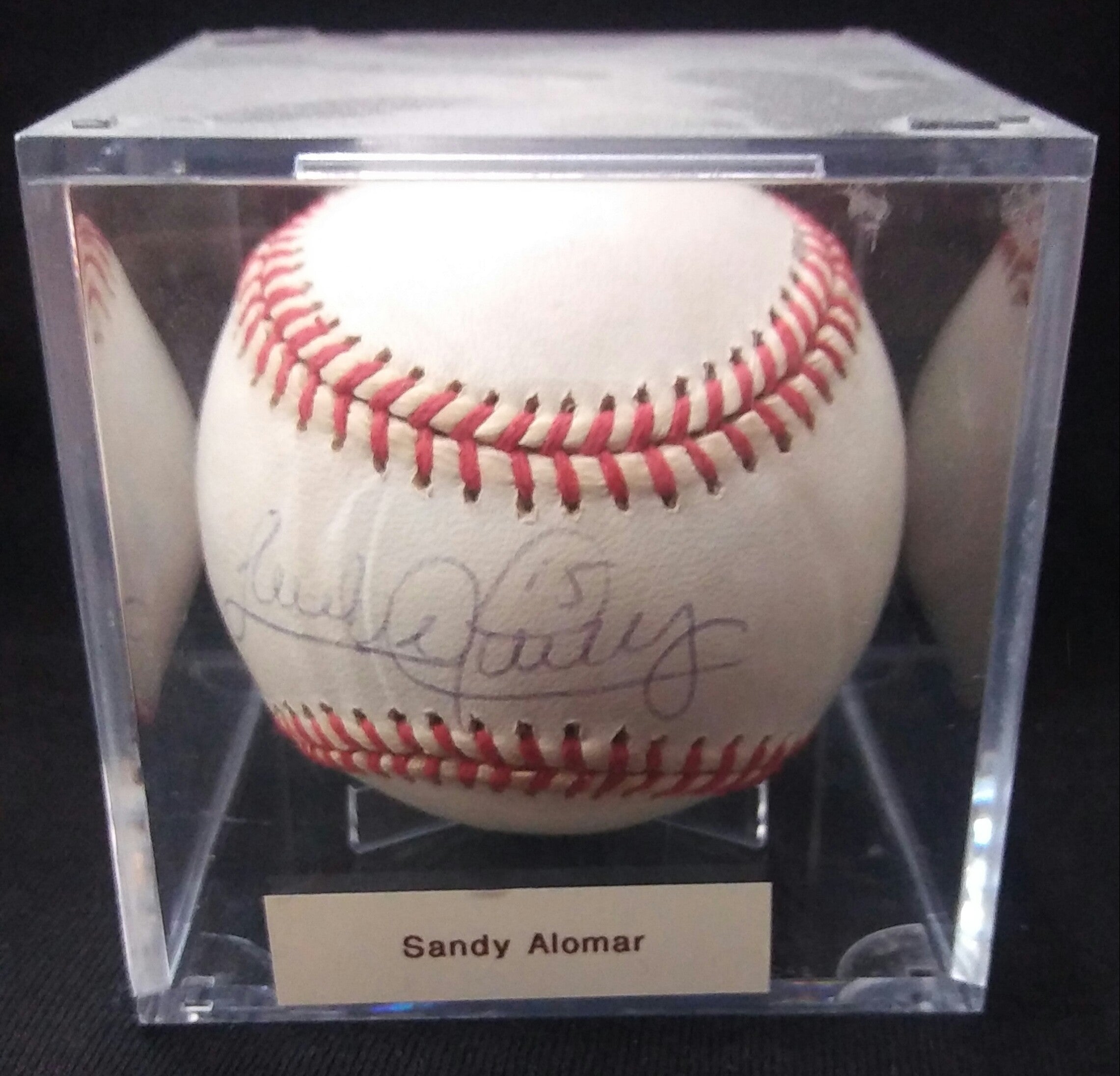 Bola de baseball autografiada por ....