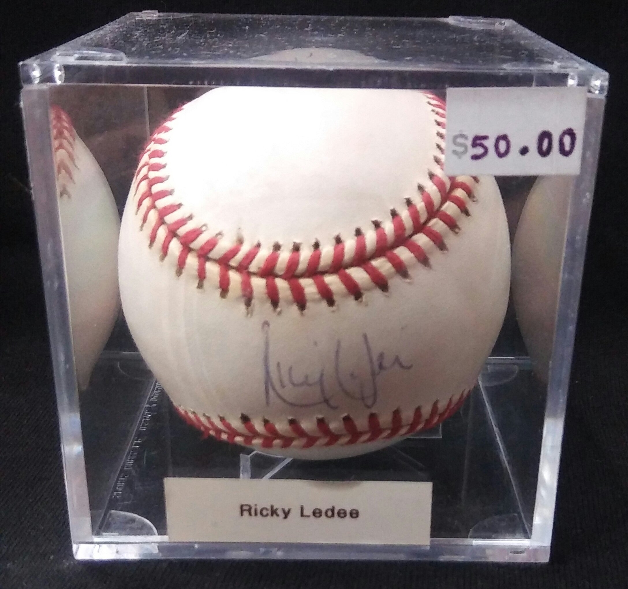 Bola de baseball autografiada por ....
