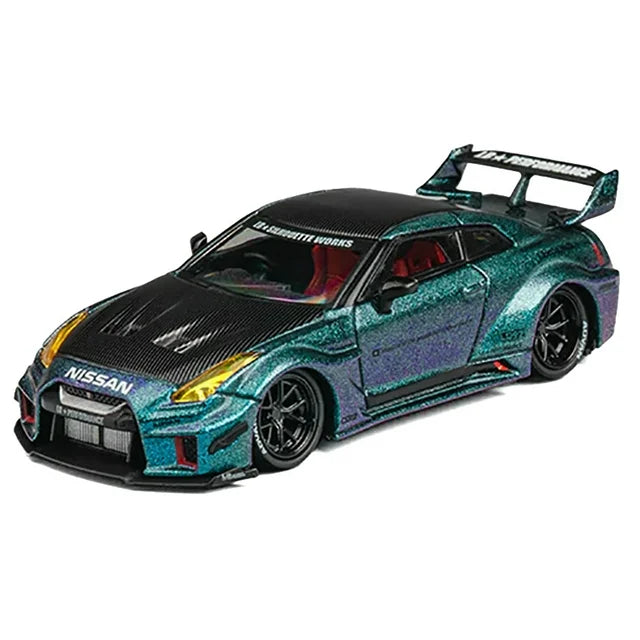 1/64 LB SILHOUTTE WORKS GT NISSAN SKYLINE 35GT RR - CM MODEL