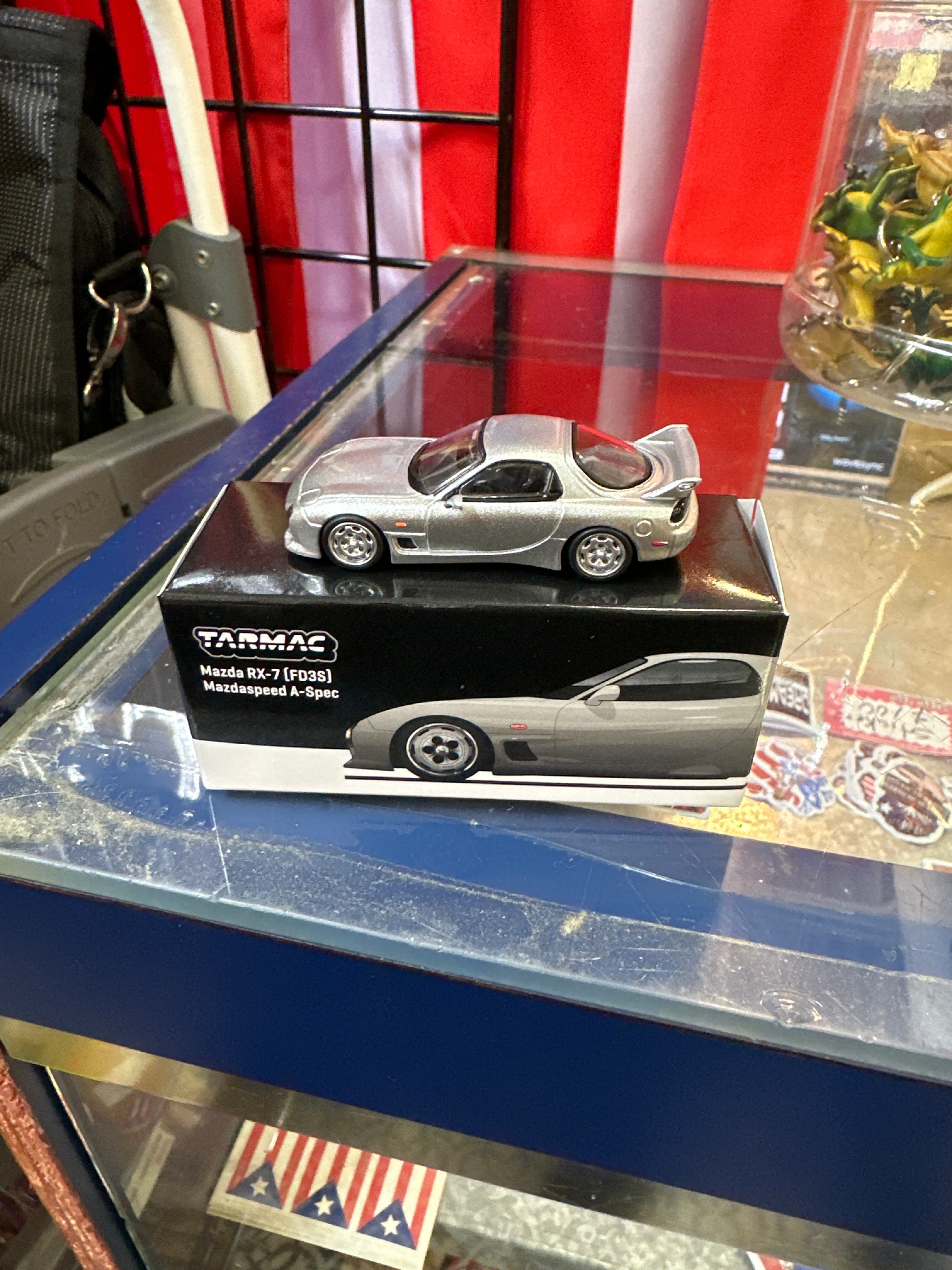 1/64 MAZDA RX-7 (FD3S) - PISTA GLOBAL 64
