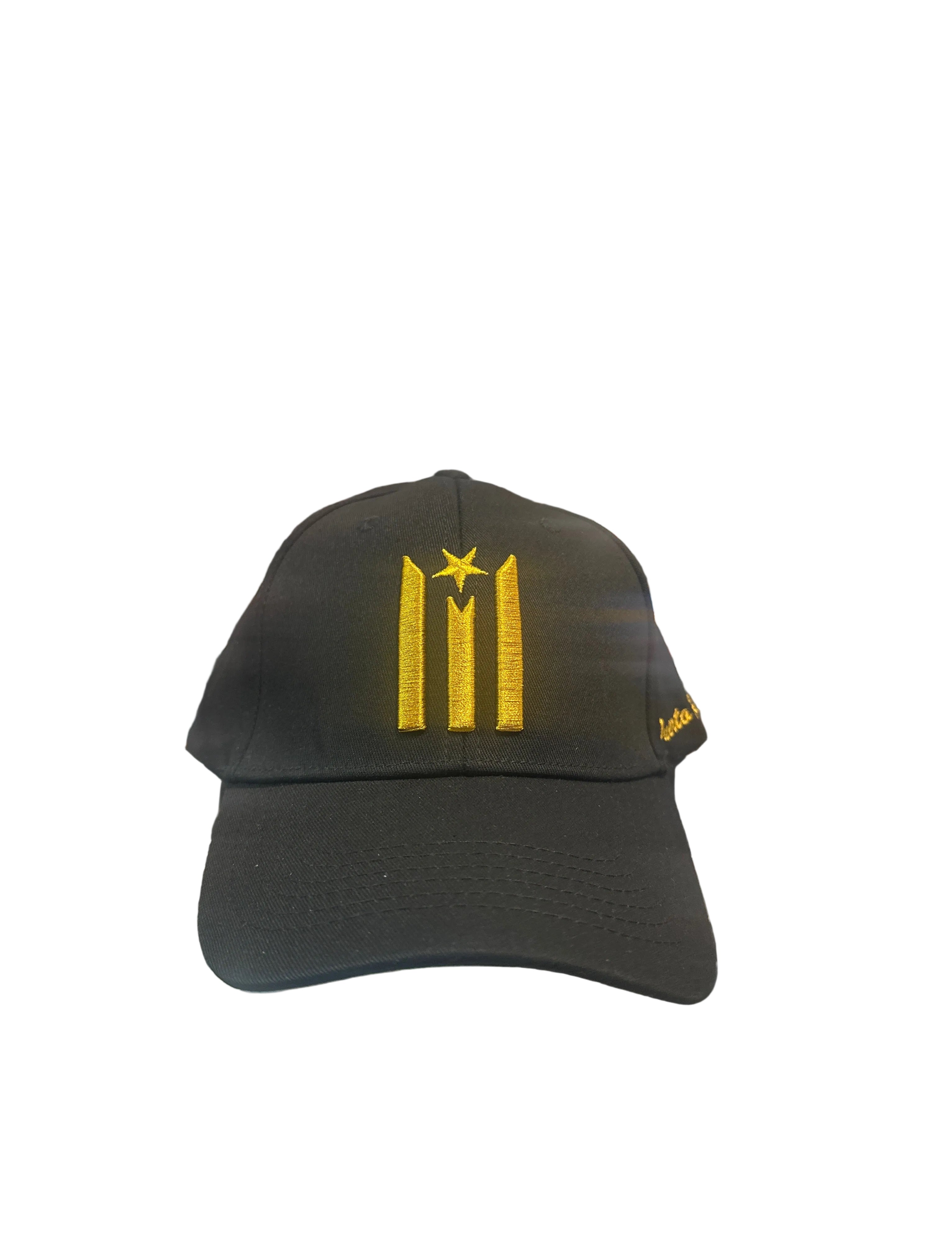 GORRA NEGRA CON BANDERA DE PUERTO RICO (LETRA ORO)