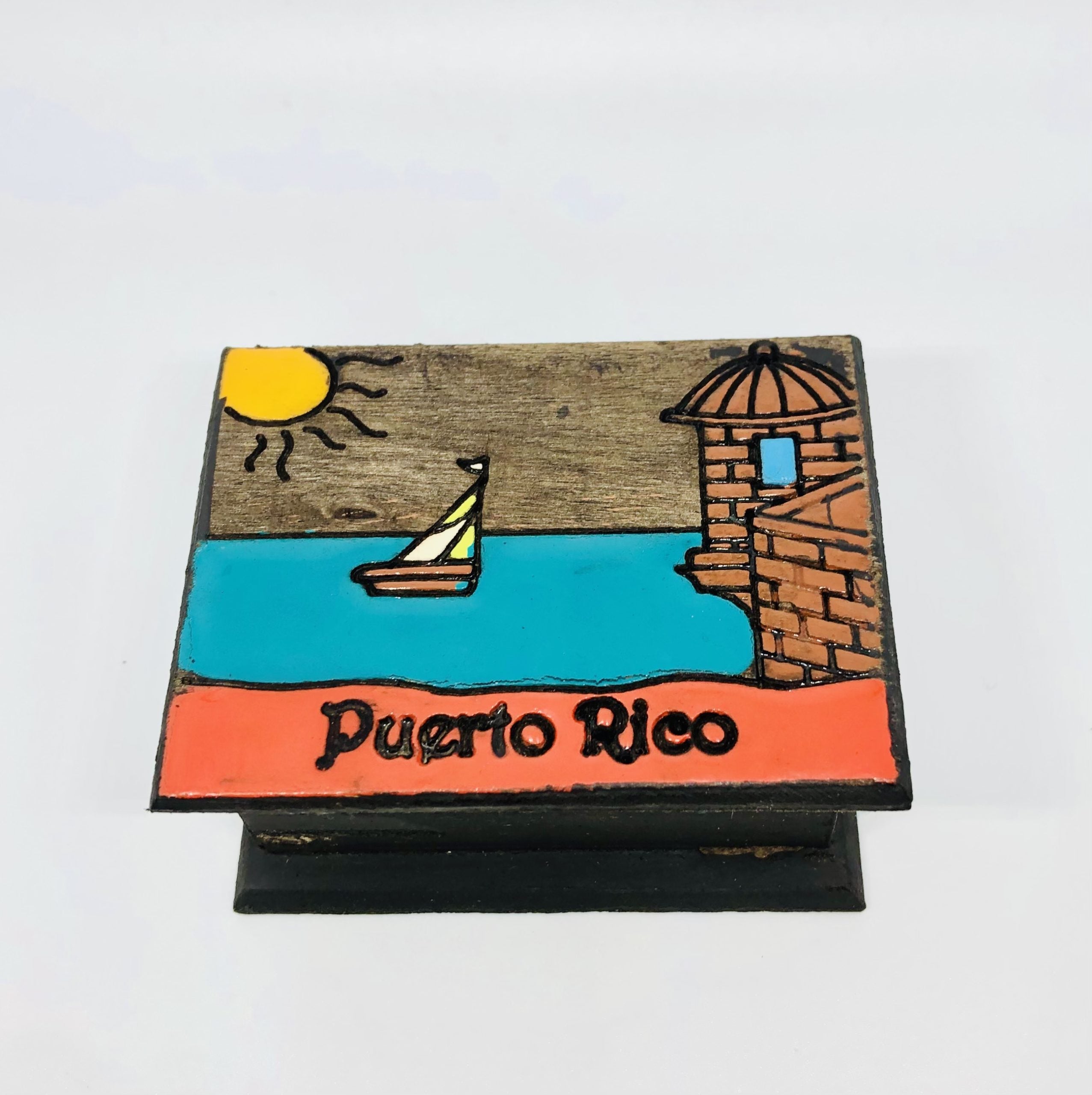 Cofre mediano de madera- El Morro