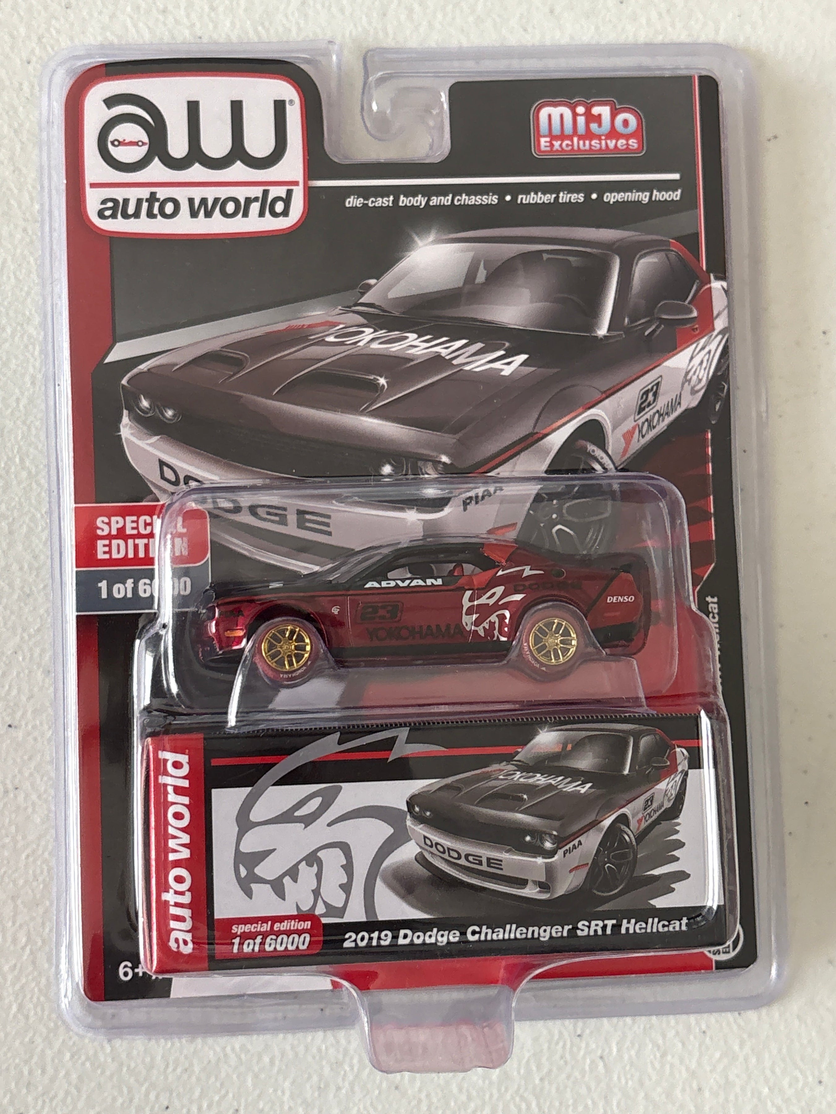 1/64 2019 DODGE CHALLENGER SRT HELLCAT “YOKOHAMA” “CHASE” - AUTO WORLD