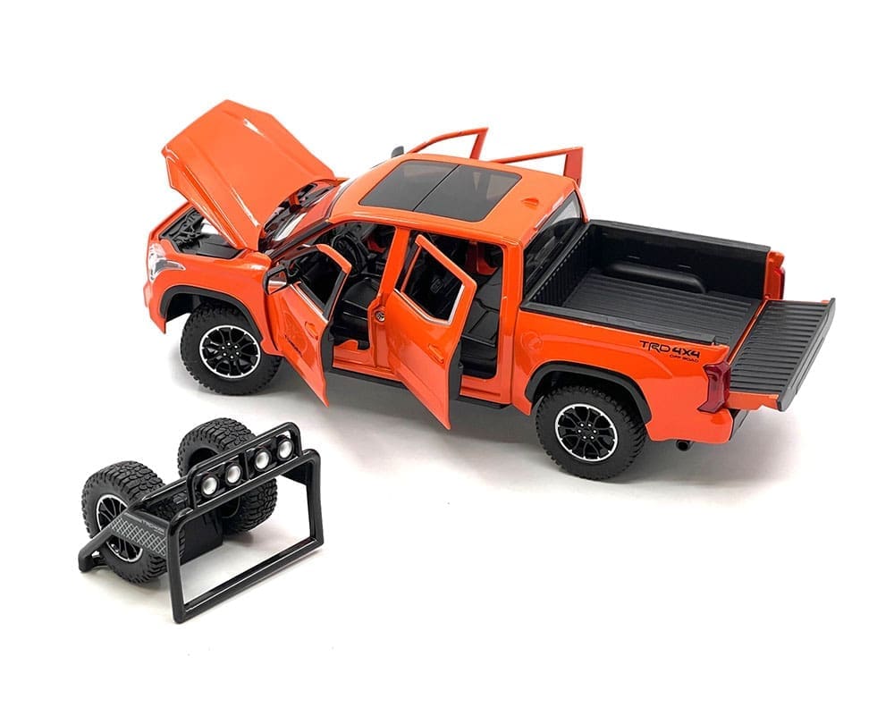 1/24 TOYOTA TUNDRA TRD