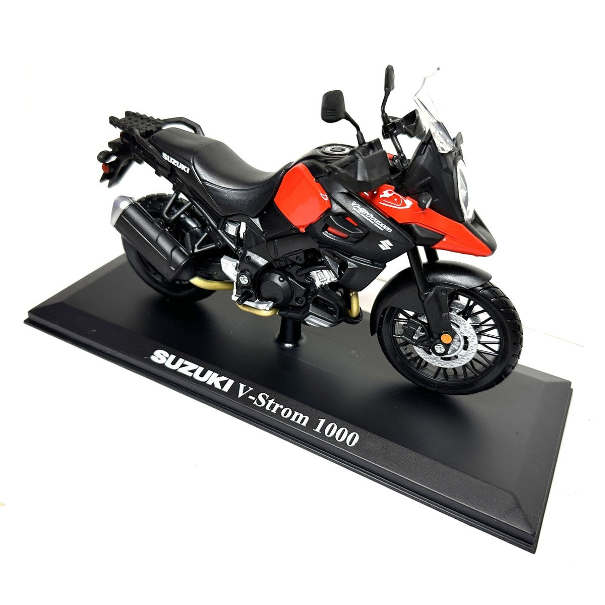 1/12 MOTORA SUZUKI V-STROM 1000 - MAISTO