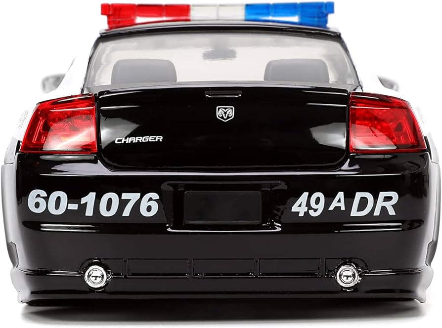 1/24 2006 DODGE CHARGER POLICE - FAST & FURIOUS.