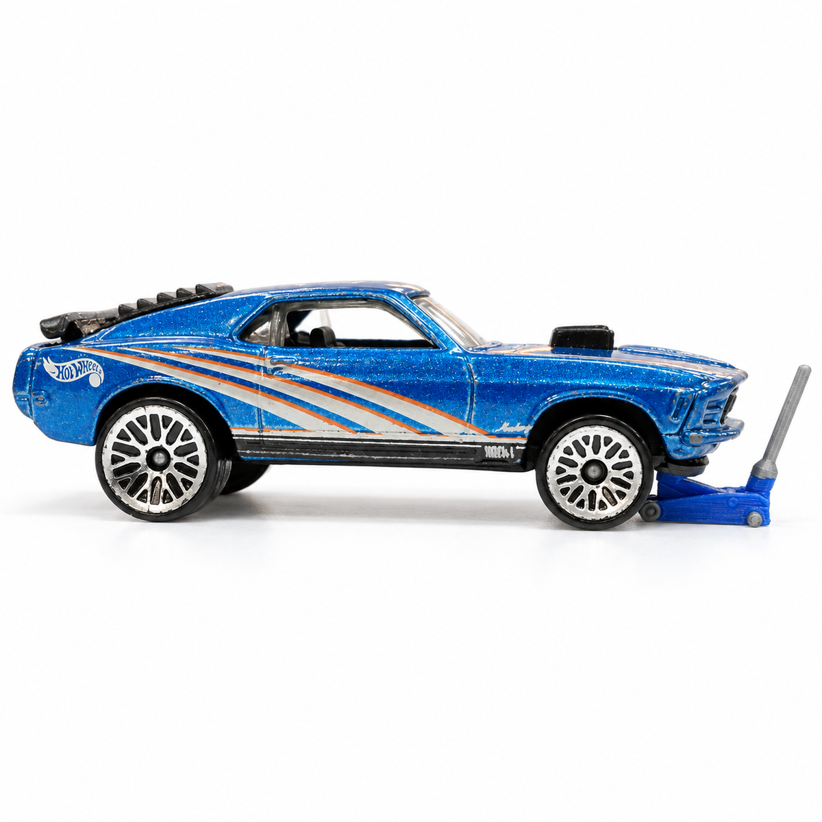 1/64 DIORAMA “CAR JACK”.