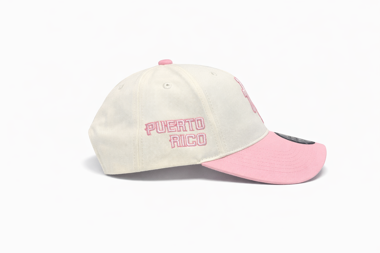GORRA DE PUERTO RICO - LETRA COLOR BLANCO Y BORDE ROSA - BASEBALL CAP WHITE & PINK LETTER