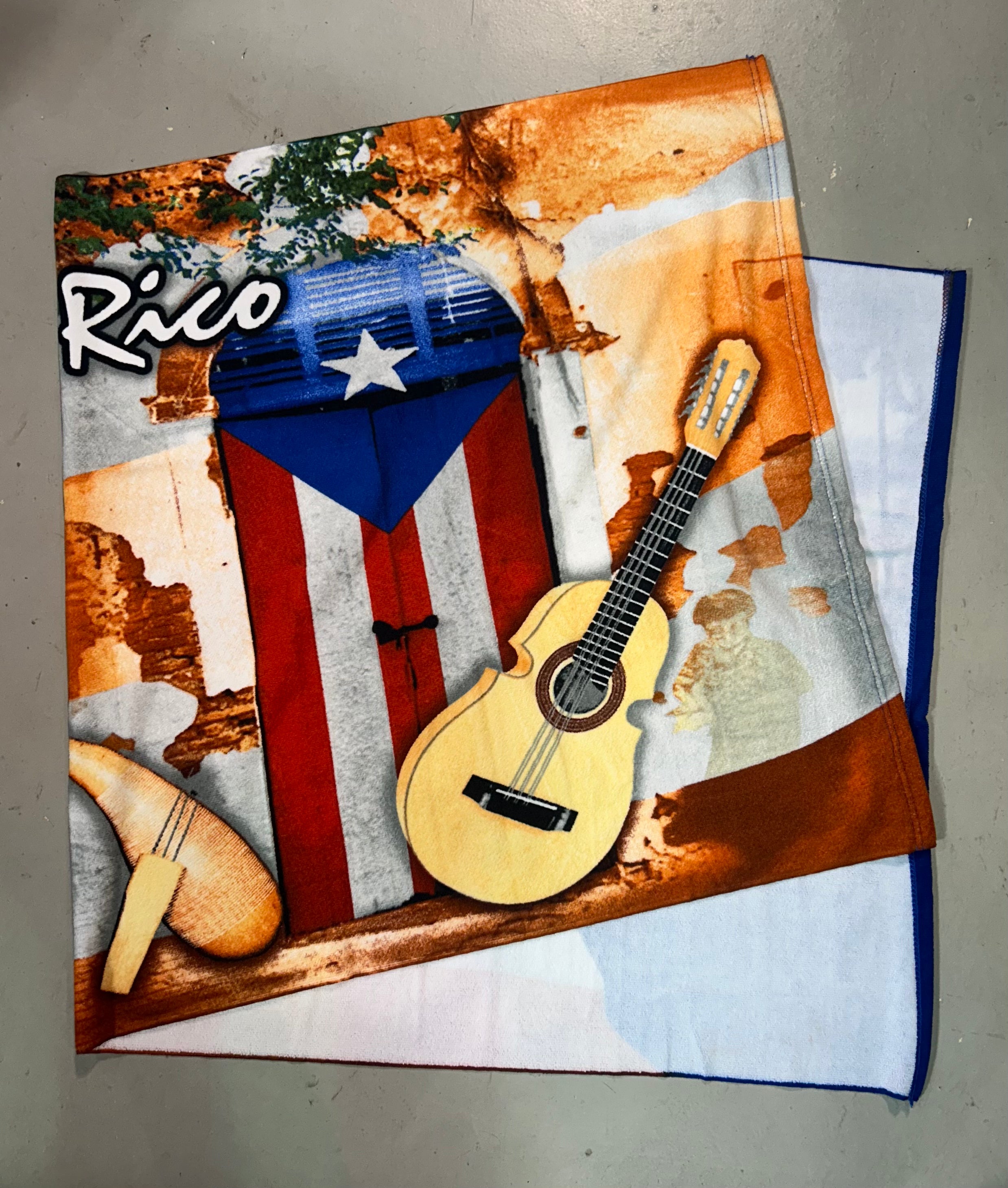 PUERTO RICO INSTRUMENTS BEACH TOWEL