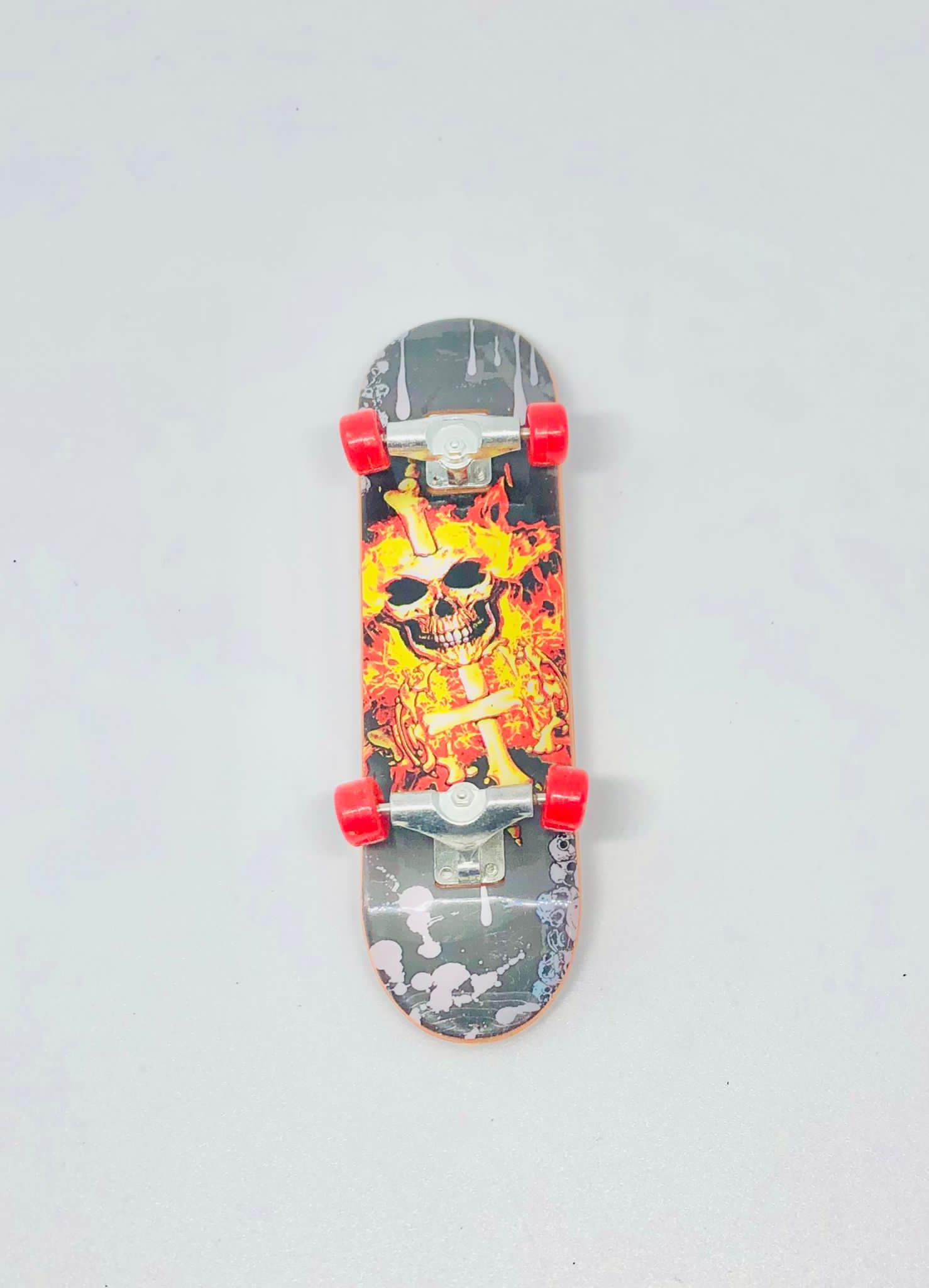 Hand skate board