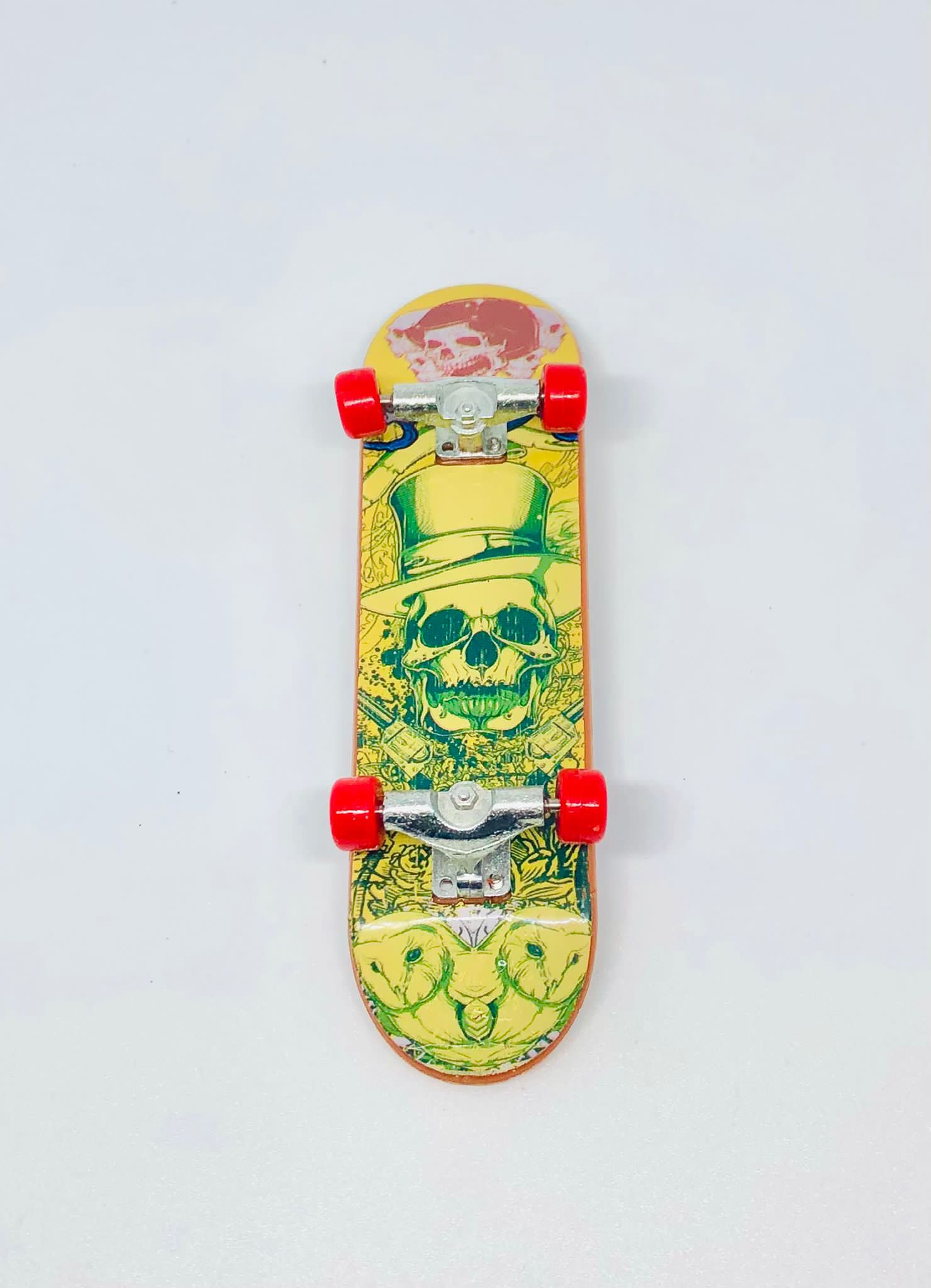 Hand skate board
