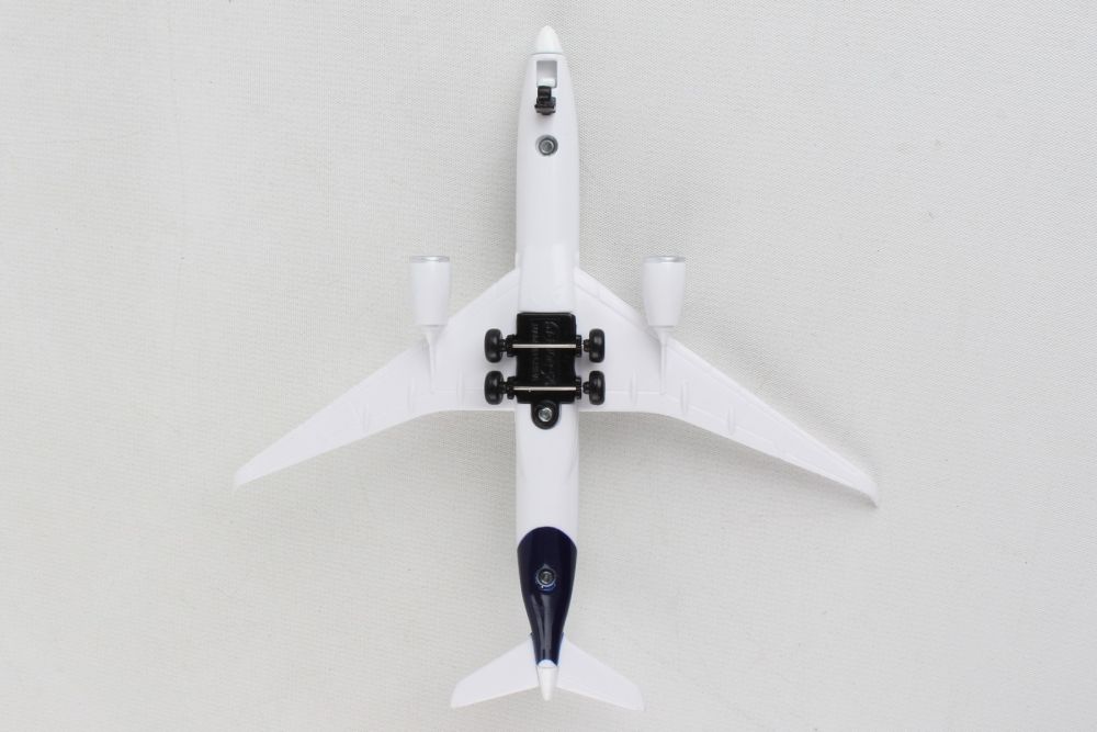 LUFTHANSA AIRLINES SINGLE PLANE