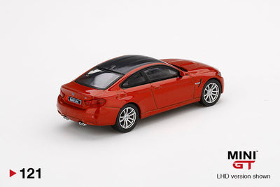 1/64 BMW M4 - MINI GT SAKHIR NARANJA