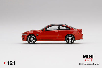 1/64 BMW M4 - MINI GT SAKHIR NARANJA