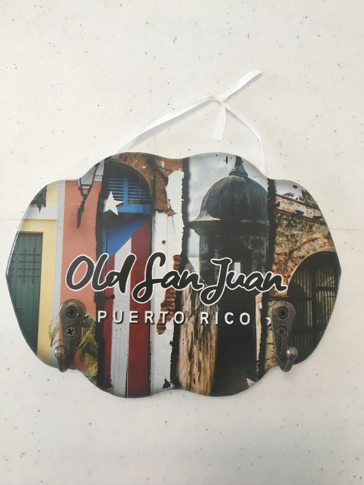 Porta llave ovalado (key Holder) - Viejo San Juan (Puerta con bandera)