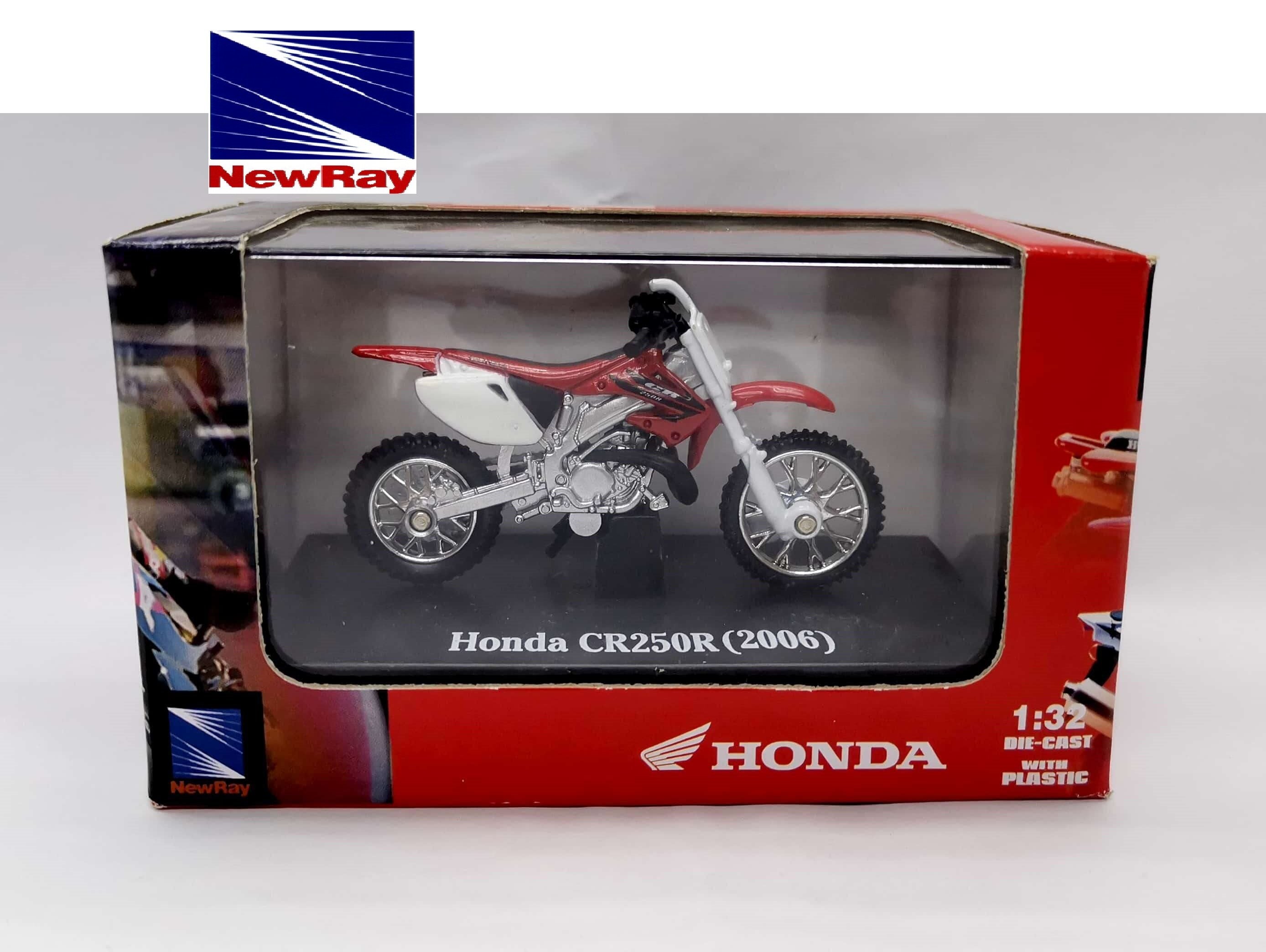 1/32 2006 HONDA CR250R - NEW RAY