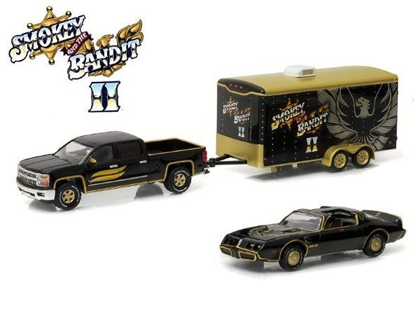 1:64 1977 Pontiac Trans AM / 1971 Chevrolet C10 / Enclosed Car Hauler