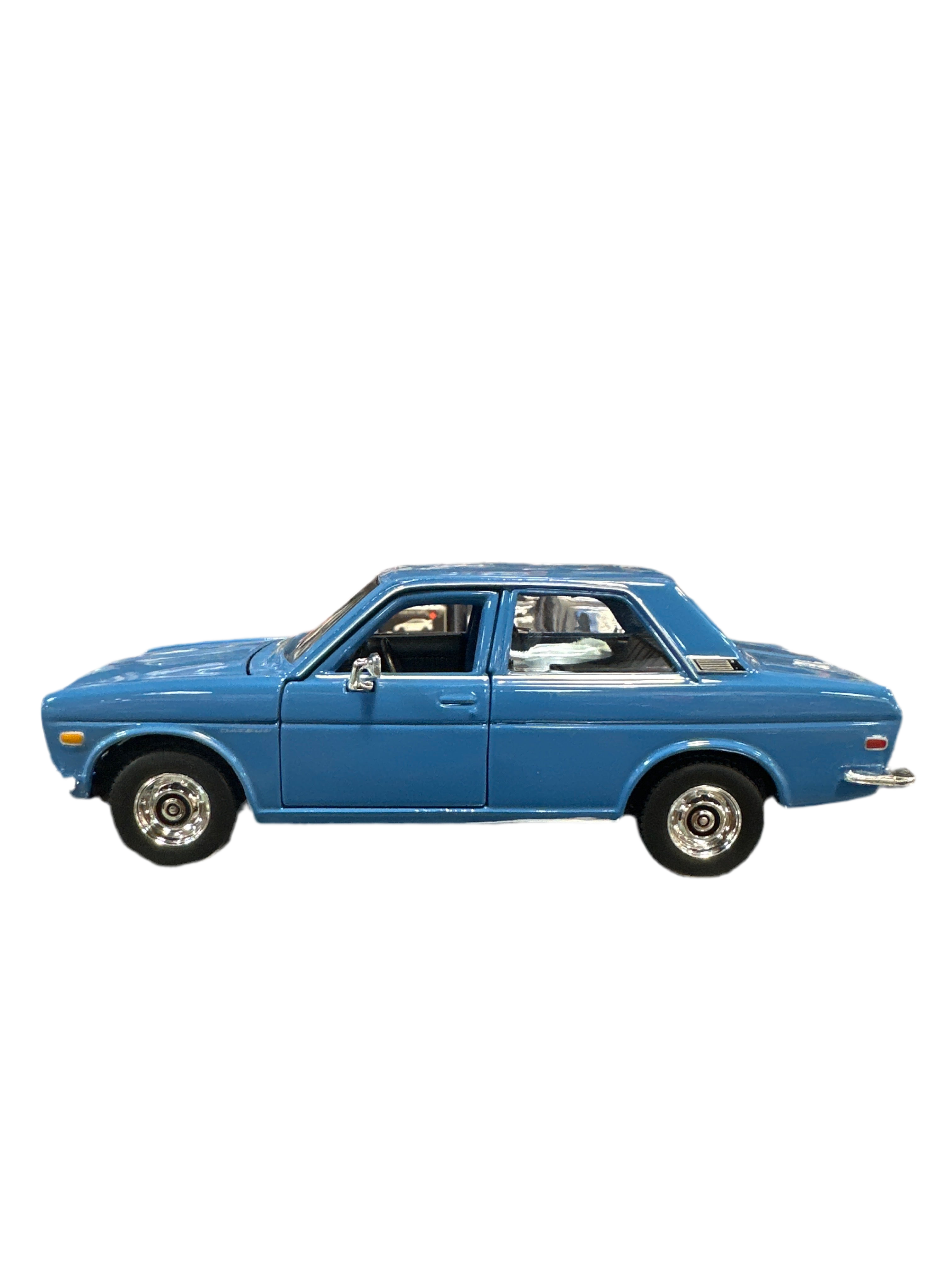 1:24 DATSUN 510 1971