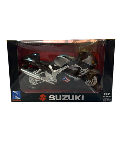 1/12 MOTORA SUZUKI GSX-R1300R HAYABUSA BLACK & GRAY WITH PUERTO RICO FLAG.