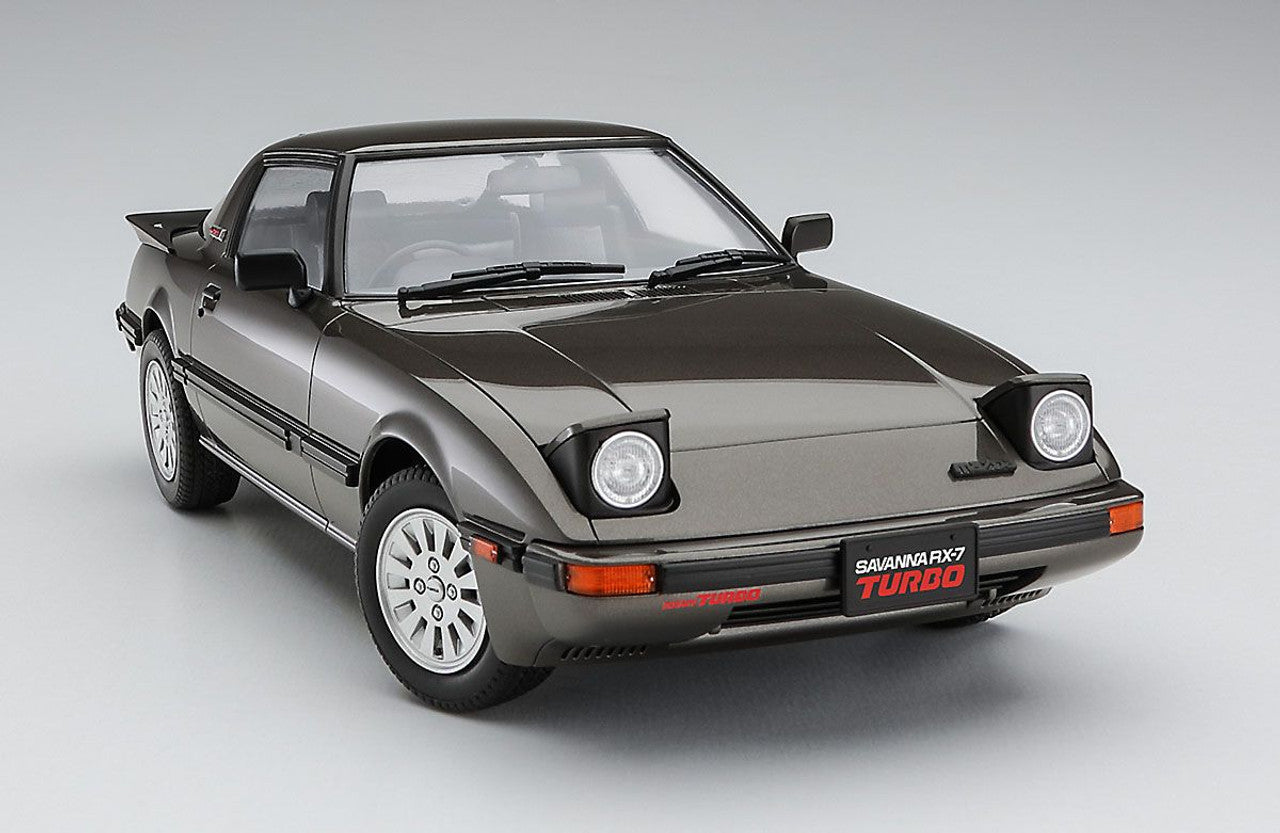 1/24 MAZDA 1983 SAVANNA RX-7 (SA22C)  LATE VERSION TURBO GT  PLASTC MODEL KIT HC-52