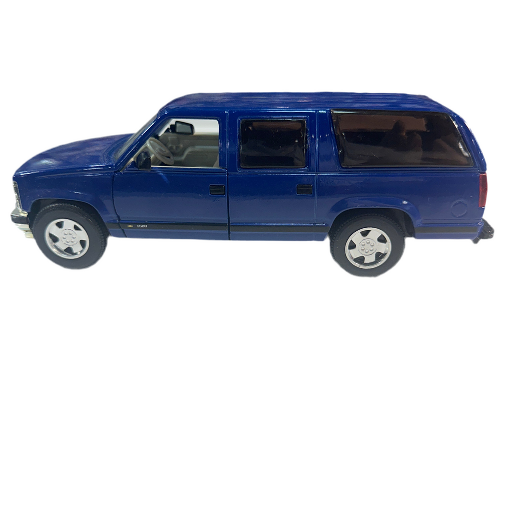 1/24 1993 CHEVROLET SUBURBAN – Dream Team Collectibles
