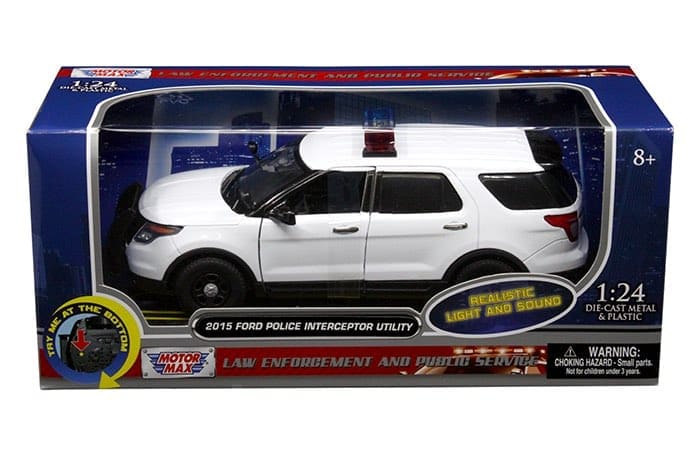 1/24 FORD PI UTILITY 2015 CI y VIDA ÚTIL