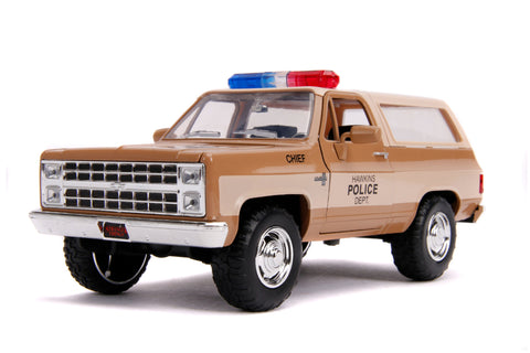 1/24 CHEVY BLAZER DE HOPPER CON PLACA DE POLICÍA - STRANGER THINGS