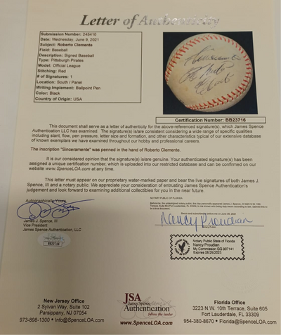 ROBERTO CLEMENTE FIRMÓ BÉISBOL