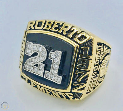 Sortija de Roberto Clemente
