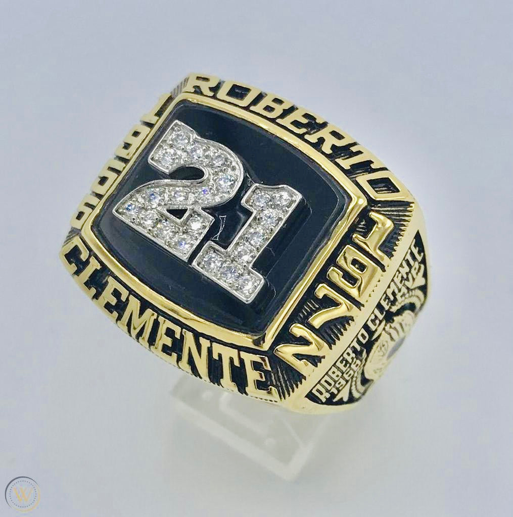 Sortija de Roberto Clemente