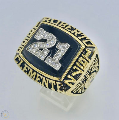Sortija de Roberto Clemente