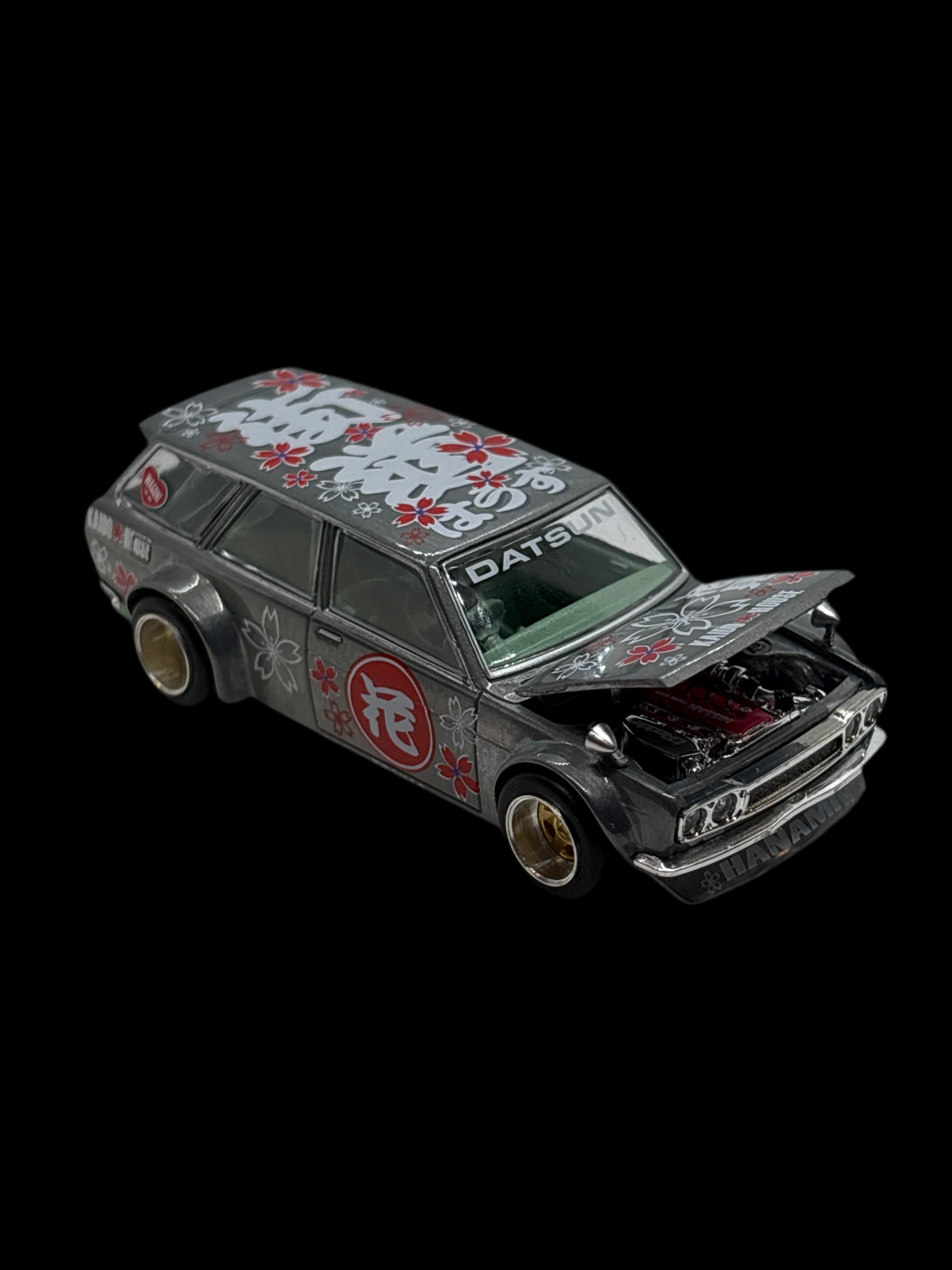 1/64 DATSUN KAIDO 510 WAGON HANAMI V2 - (CHASE “RAW”)