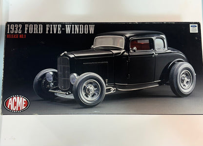 1/18 LANZAMIENTO DEL FORD 1932 DE CINCO VENTANAS (1 DE 1050 UDS)