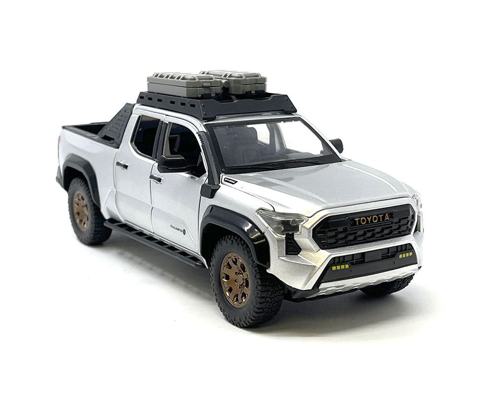 1/24 TOYOTA TACOMA TRAIL HUNTER - SILVER