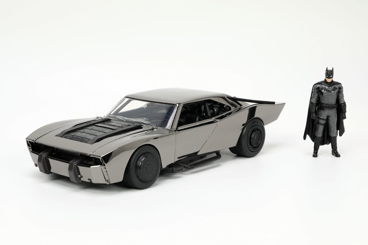 1:24 BATIMÓVIL Y BATMAN