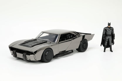 1:24 BATIMÓVIL Y BATMAN