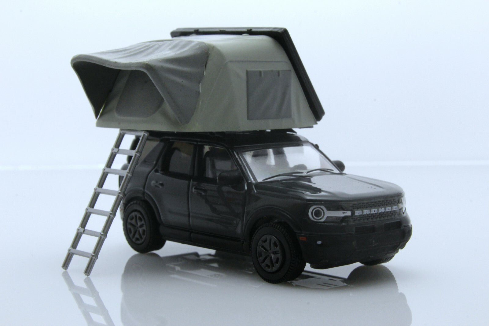 1/64 2021 FORD BRONCO SPORT - THE GREAT OUTDOORS