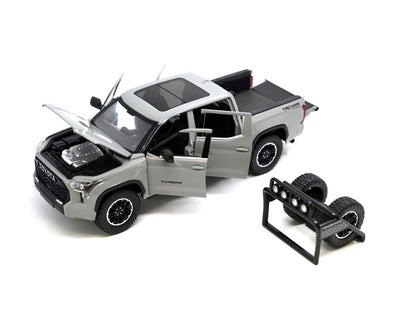 1/24 TOYOTA TUNDRA TRD