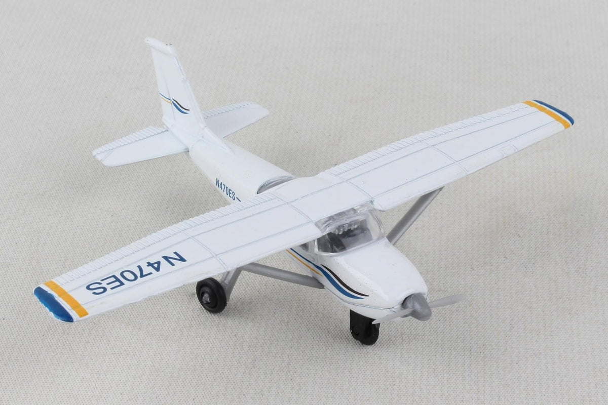 Pista 24 - CESSNA 172 (azul/blanco) 