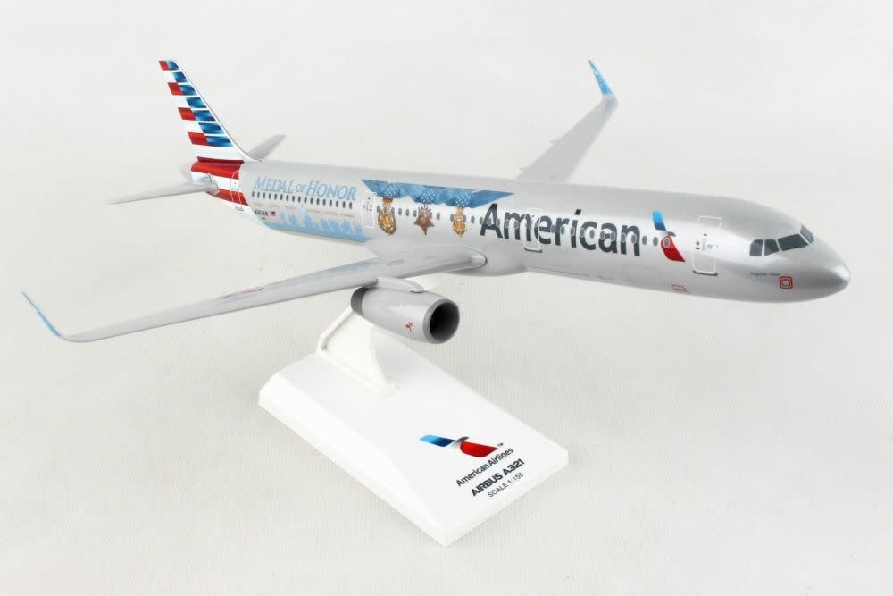 1/150 AMERICAN AIRLINES MEDAL OF HONOR AIRBUS A321 - SKY MARKS