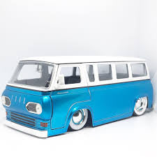 AUTOBÚS FORD ECONOLINE 1965 a escala 1/24
