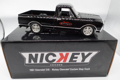 1/18 ACME 1967 CHEVROLET C10 NICKEY CHEVROLET CUSTOM SHOP TRUCK 1 DE 108 PIEZAS SOLAMENTE