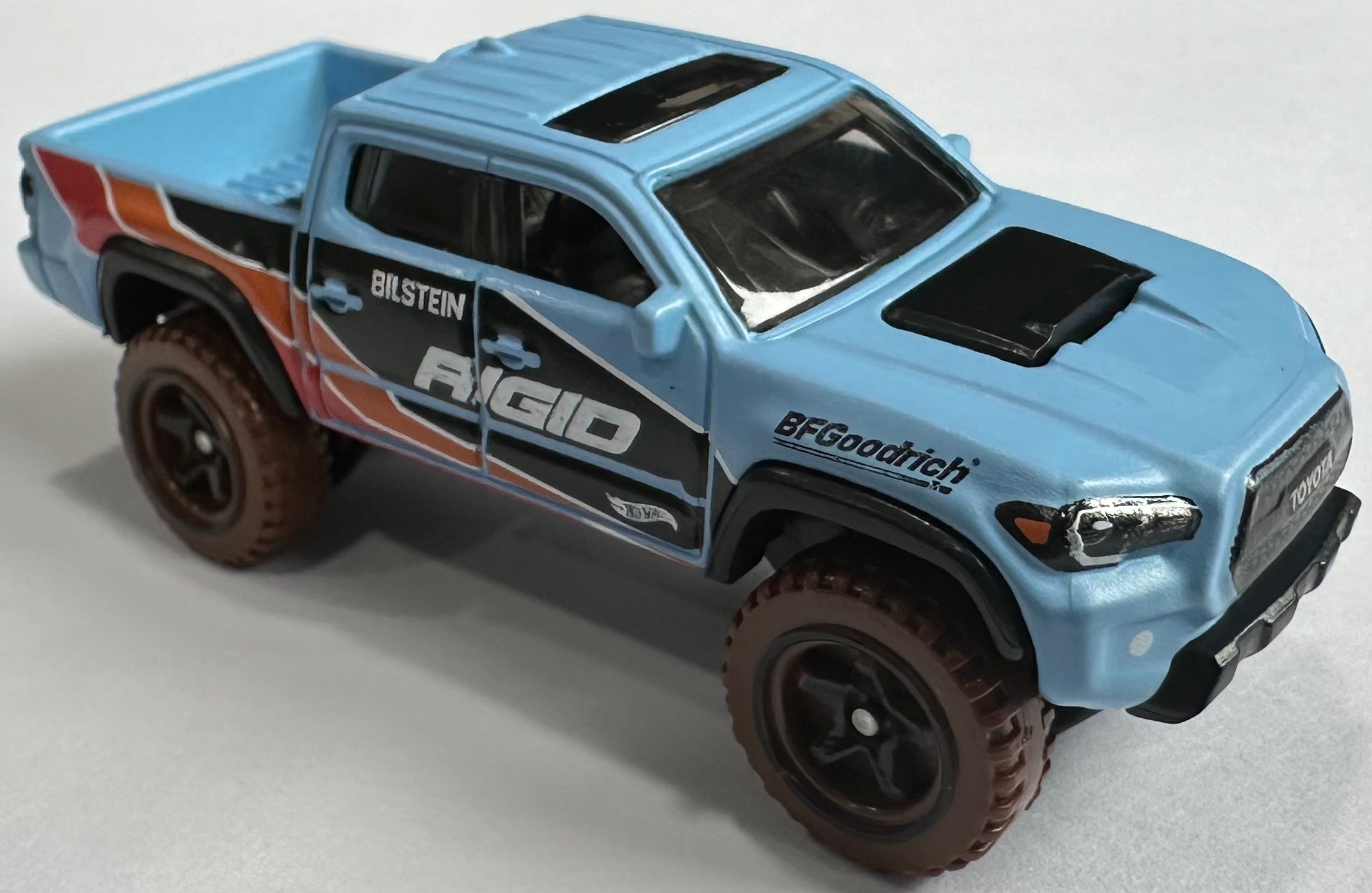 1/64 2020 TOYOTA TACOMA (RIGID) - HOTWHEELS