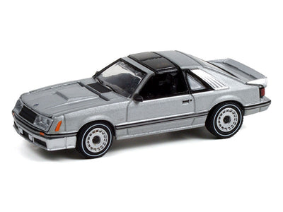 1/64 CHEVROLET EL CAMINO SS 1980 BLANCO Y DORADO - GL MUSCLE