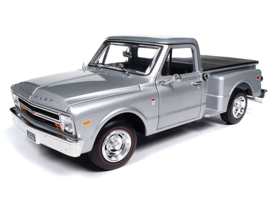 1/18 1968 CHEVY C10 STEPSIDE - AUTOWORLD