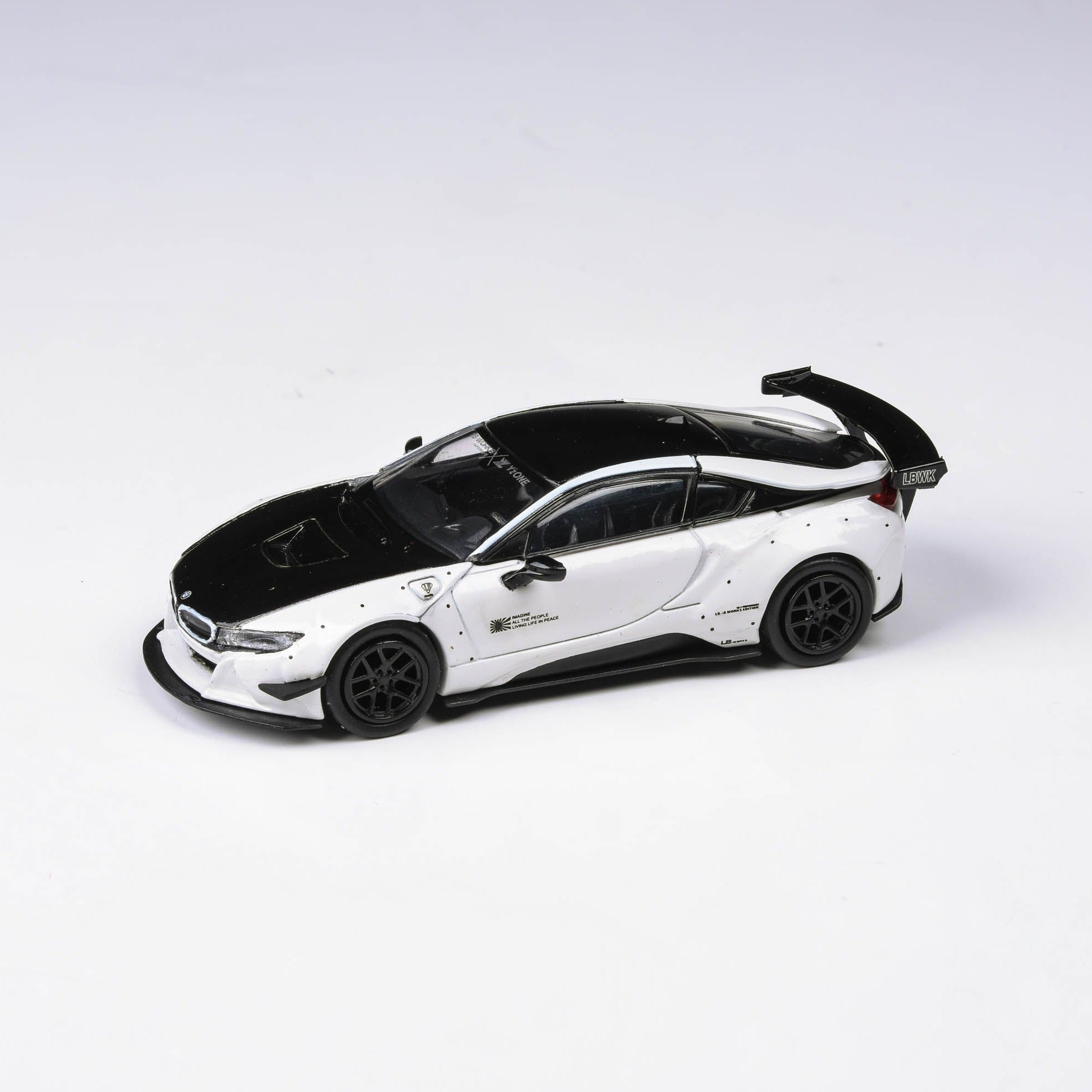 1/64 BMW I8 BLACK & WHITE - LIBERTY WALK